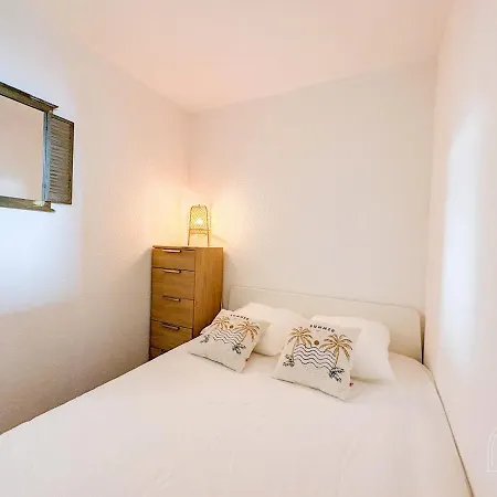 Petit T2 A Six Fours Proche Dans Apartman *