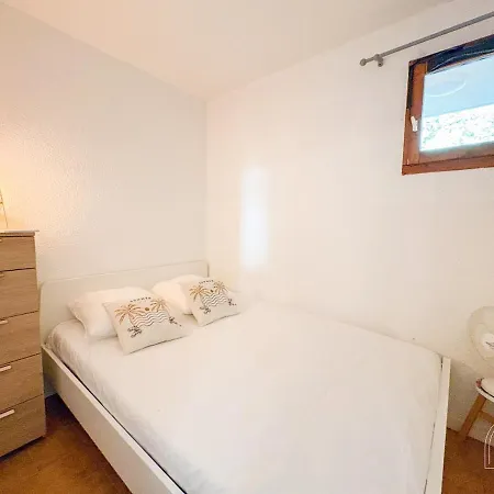 Petit T2 A Six Fours Proche Dans Apartman *